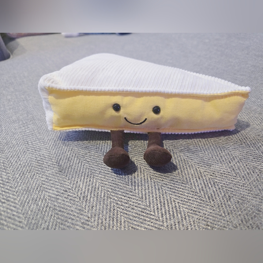 Jellycat Amuseables Brie